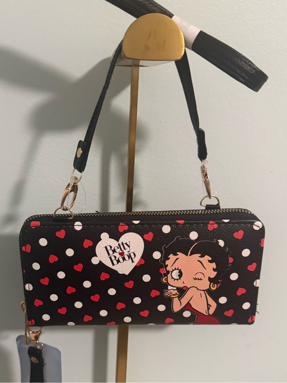 Betty Boop Black Wristlet/Crossbody with Red & White Heart Print! ❤️🤍 NWT